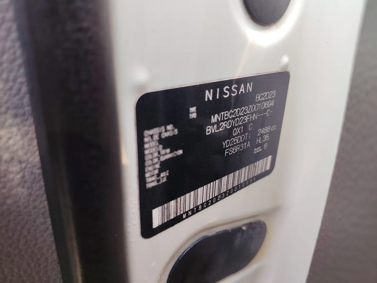 2015 Nissan Navara – Exterior