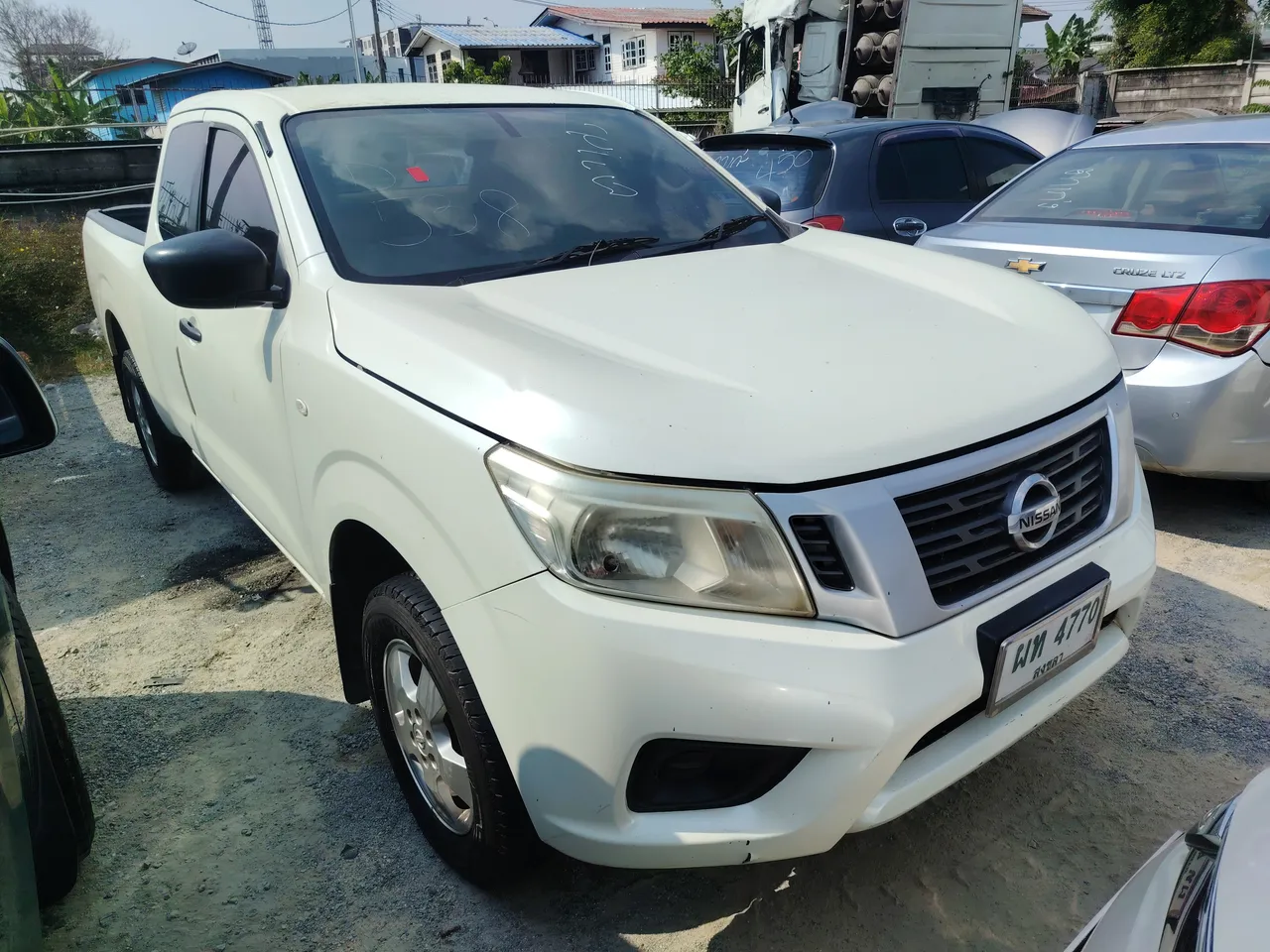 2015 Nissan Navara – Exterior