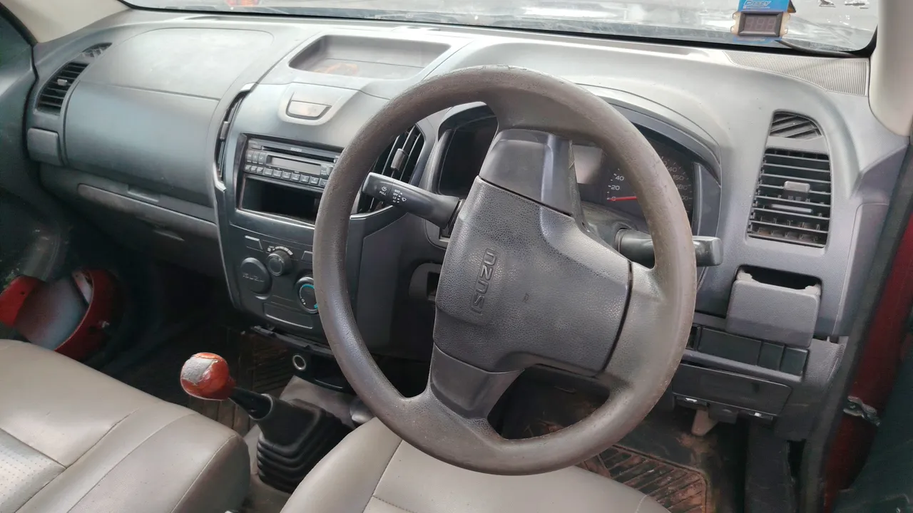 2012 Isuzu D-Max – Exterior