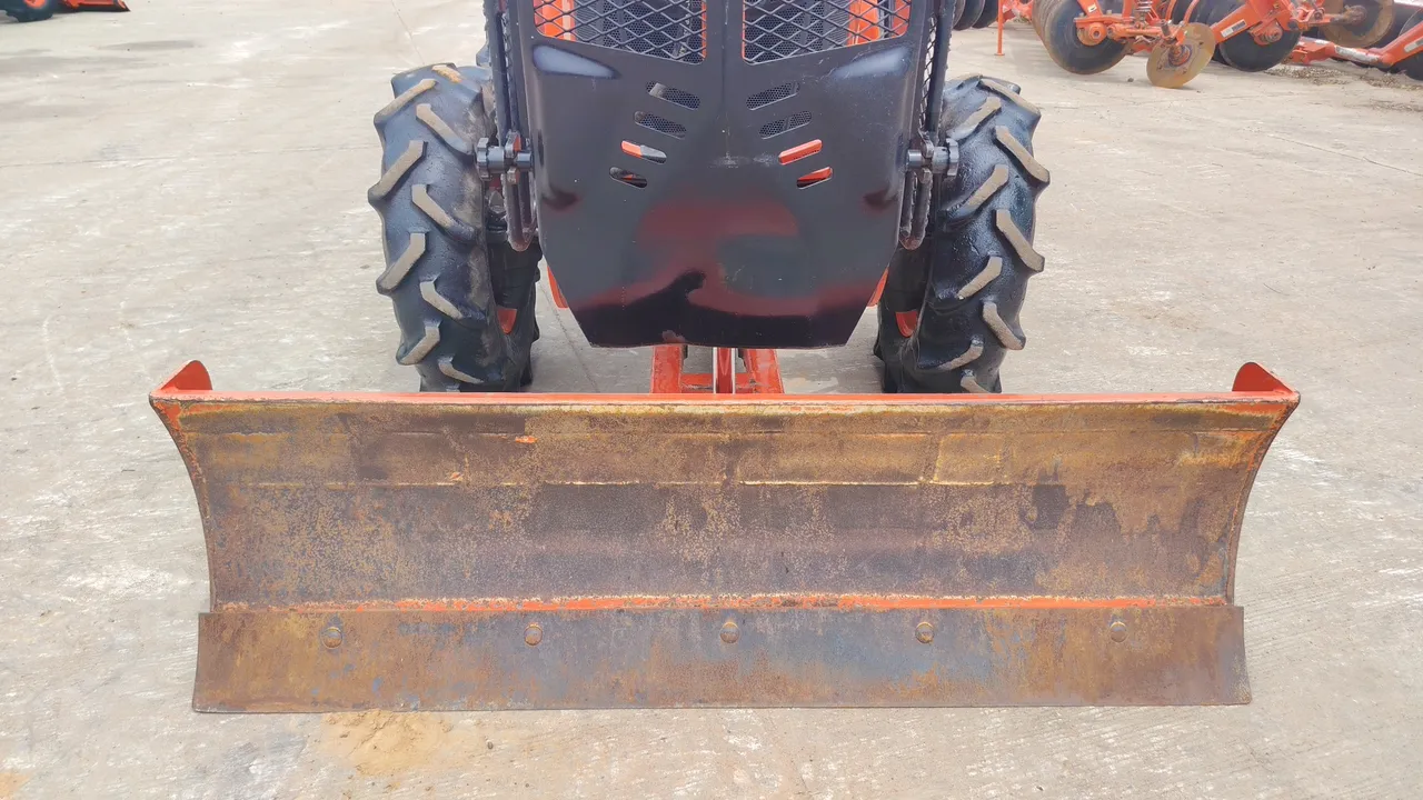 2021 Kubota L4018SP – Exterior
