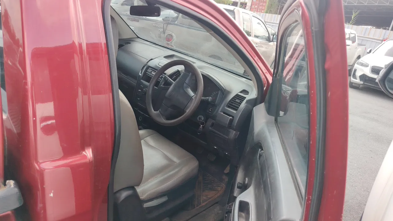 2012 Isuzu D-Max – Exterior