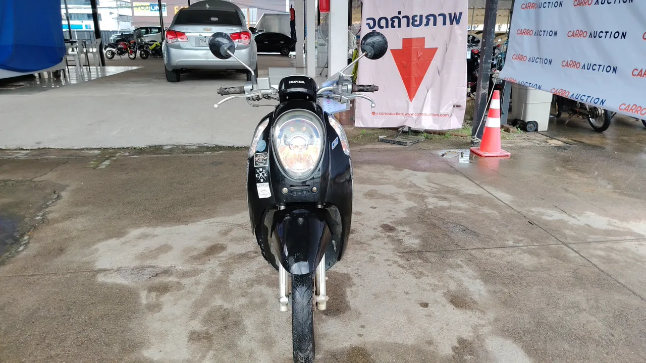 2014 Honda Scoopy – Front