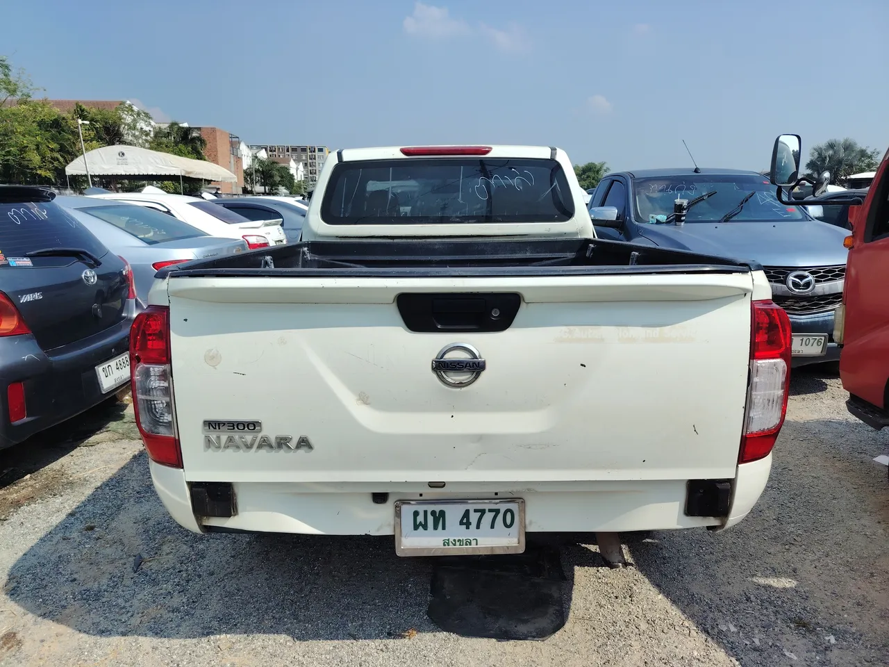 2015 Nissan Navara – Exterior