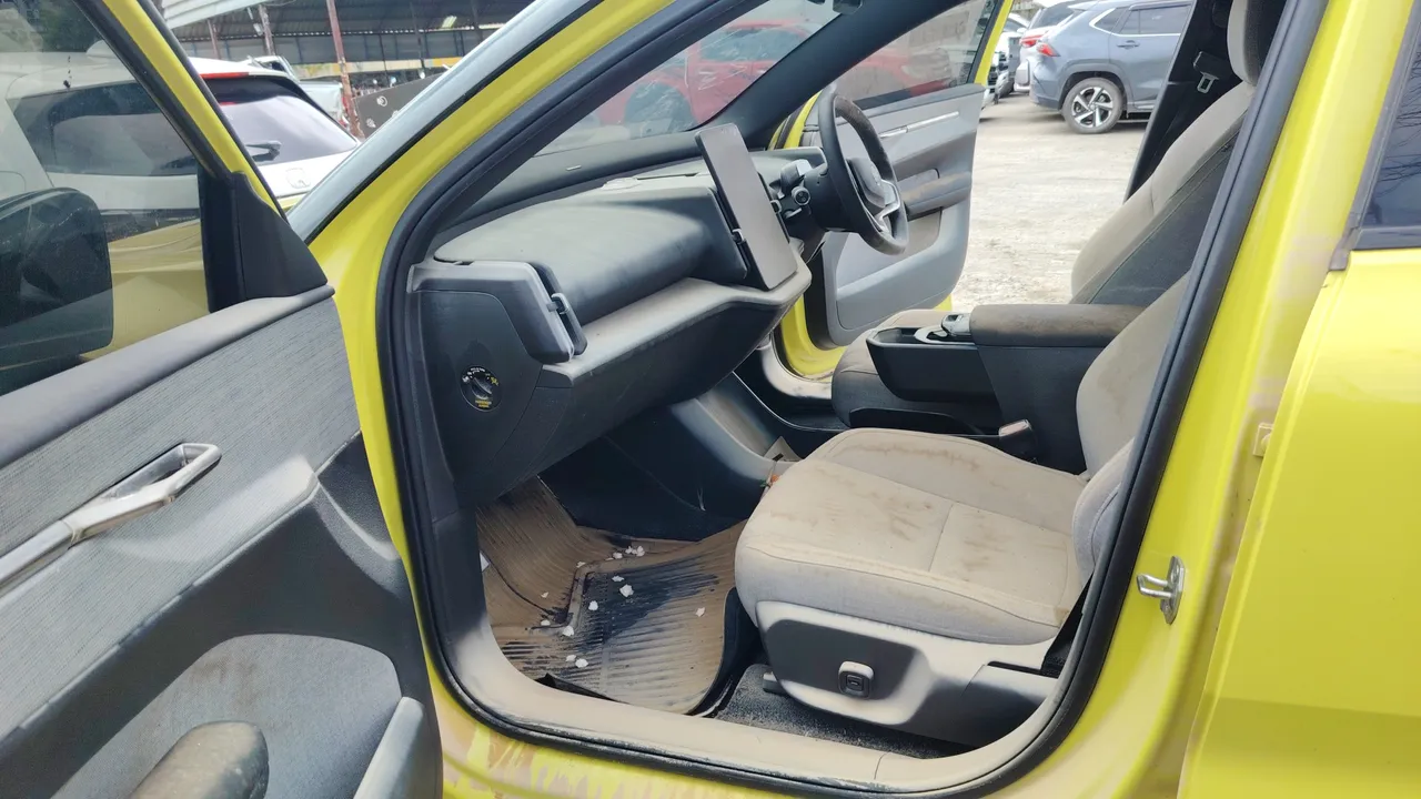 2024 Volvo EX30 – Front