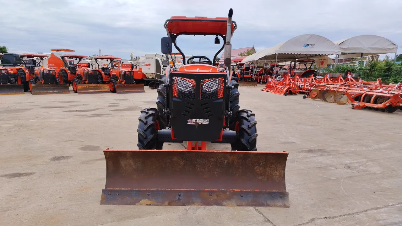2021 Kubota L5018SP VT KIS – Front