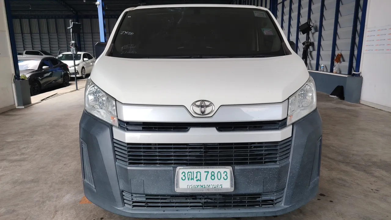 2021 Toyota Hiace – Exterior
