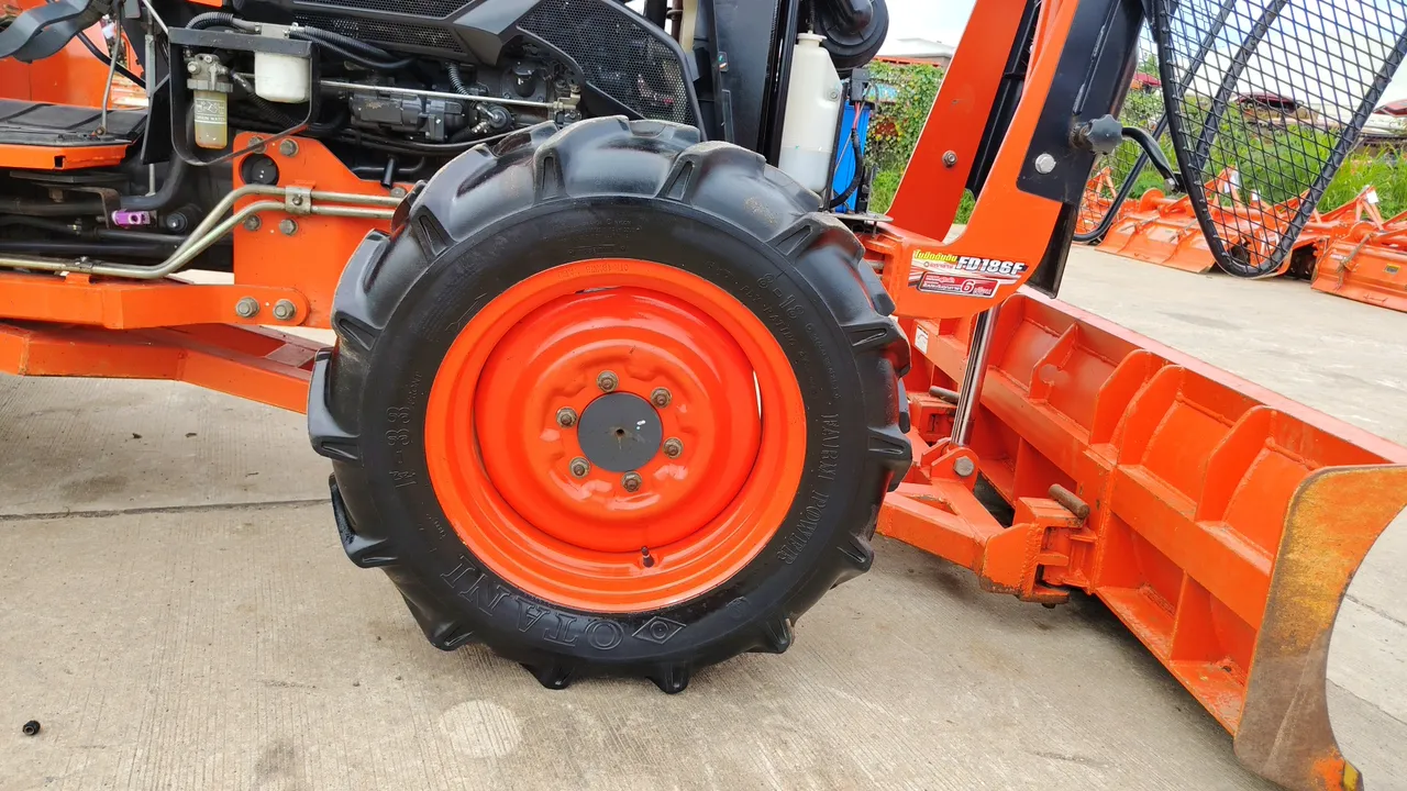 2021 Kubota L5018SP VT KIS – Wheel