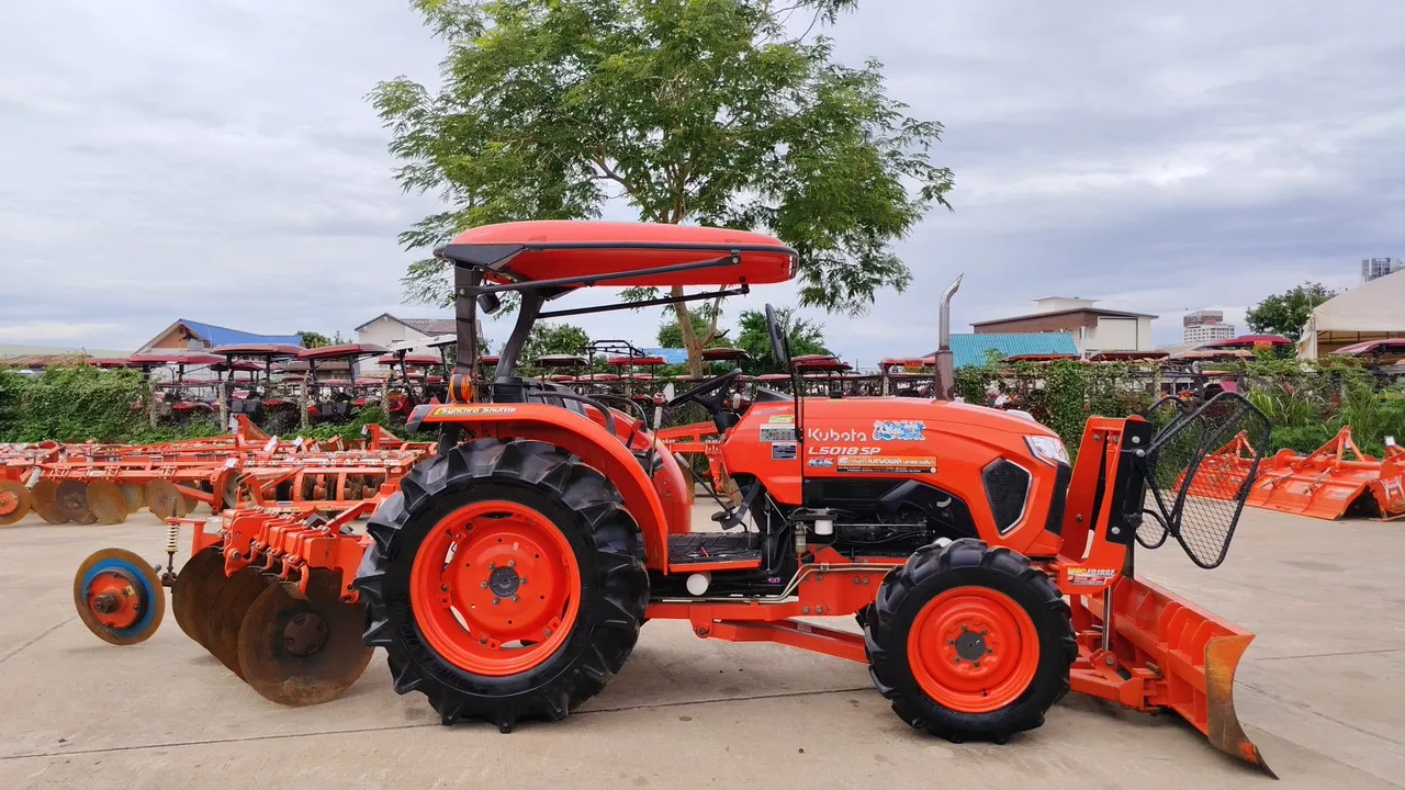 2021 Kubota L5018SP VT KIS – Side
