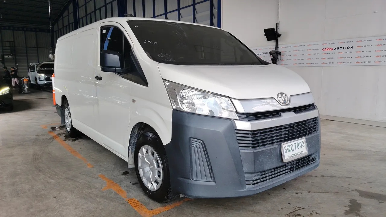 2021 Toyota Hiace – Exterior