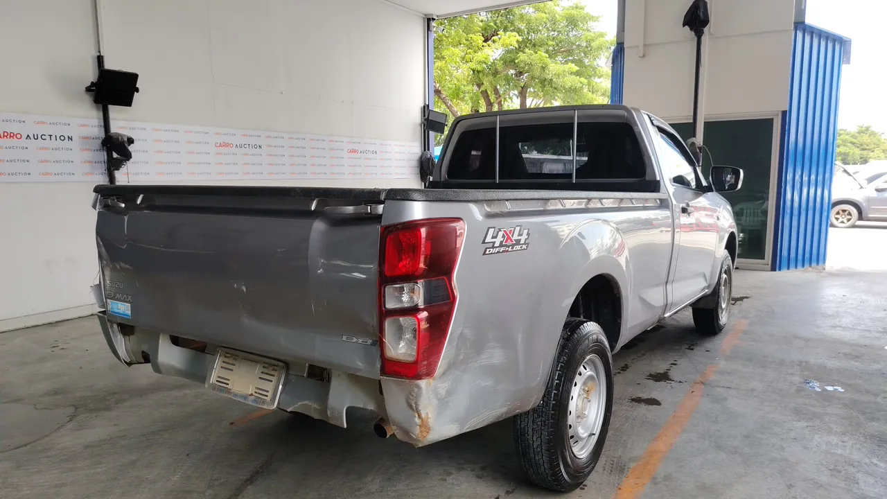 2023 Isuzu D-Max – Back