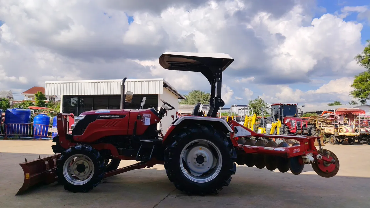 2023 Yanmar SOLIS50 – Exterior