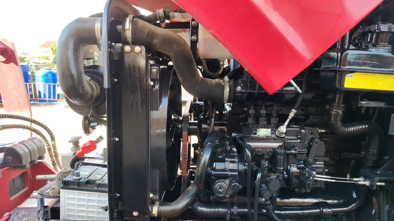 2023 Yanmar SOLIS50 – Exterior