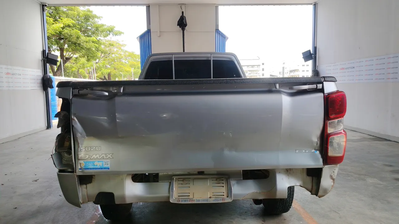 2023 Isuzu D-Max – Back