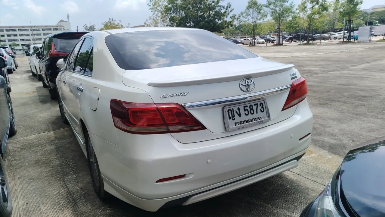 2010 Toyota Camry – Exterior