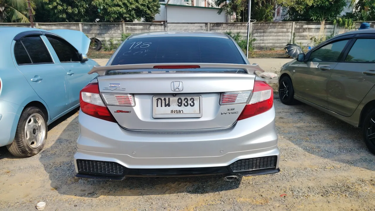 2014 Honda Civic – Exterior