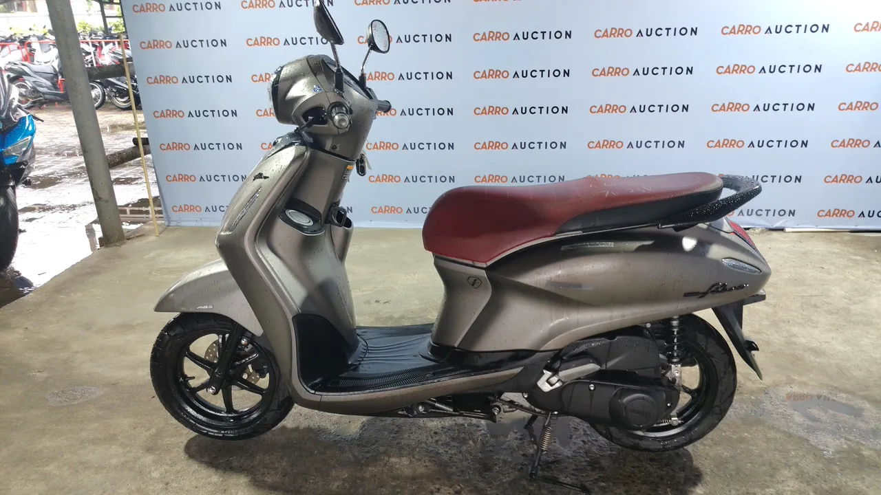 2025 Yamaha Grand Filano – Exterior