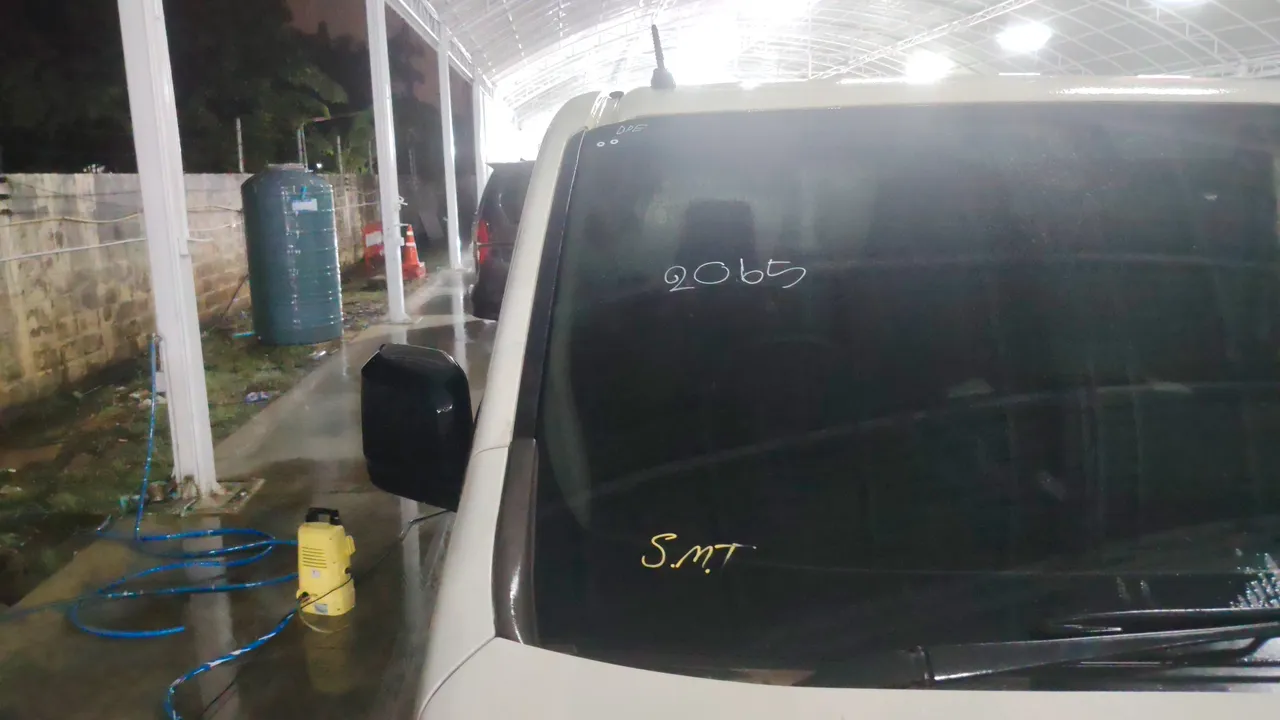 2021 Toyota Hiace – Exterior