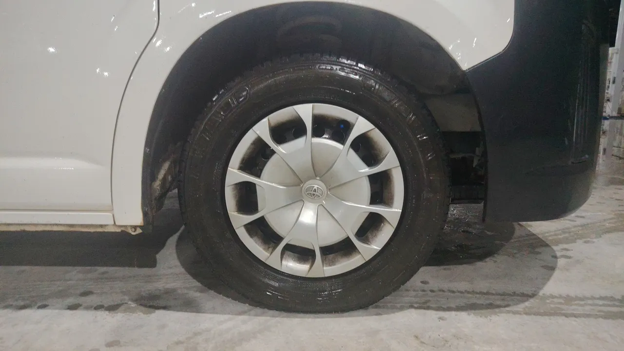 2021 Toyota Hiace – Exterior