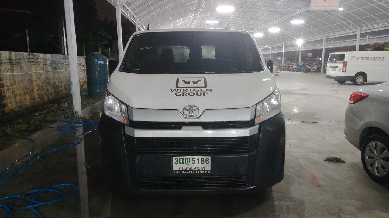 2021 Toyota Hiace – Exterior