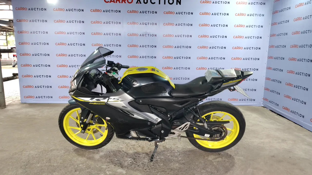 2023 Yamaha YZF-R15 – Exterior