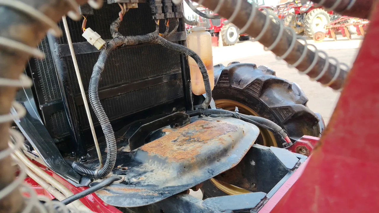 2022 Yanmar YM351R – Exterior