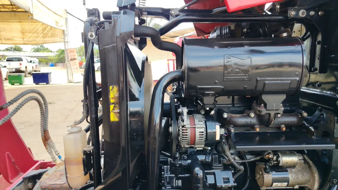 2022 Yanmar YM351R – Exterior