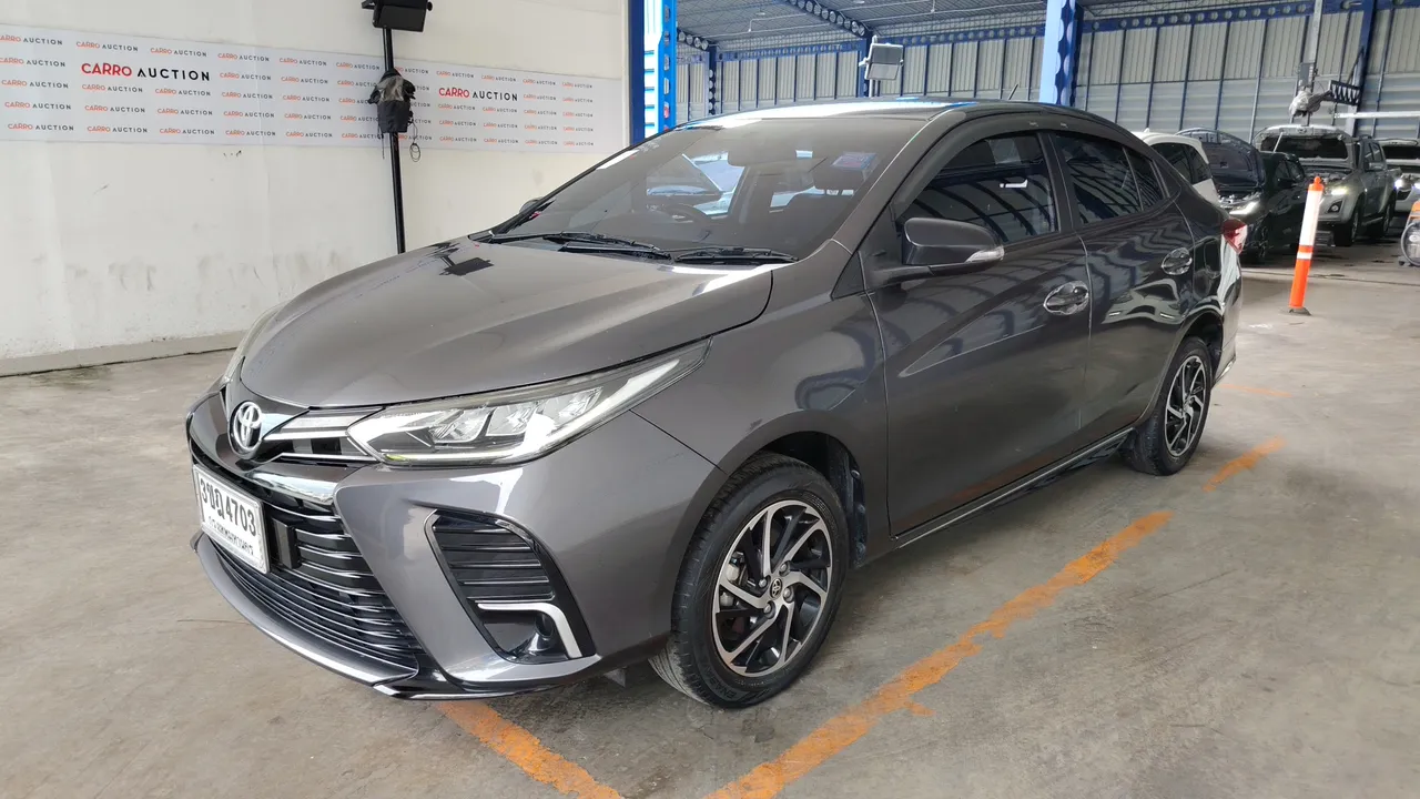2022 Toyota Yaris Ativ – Front