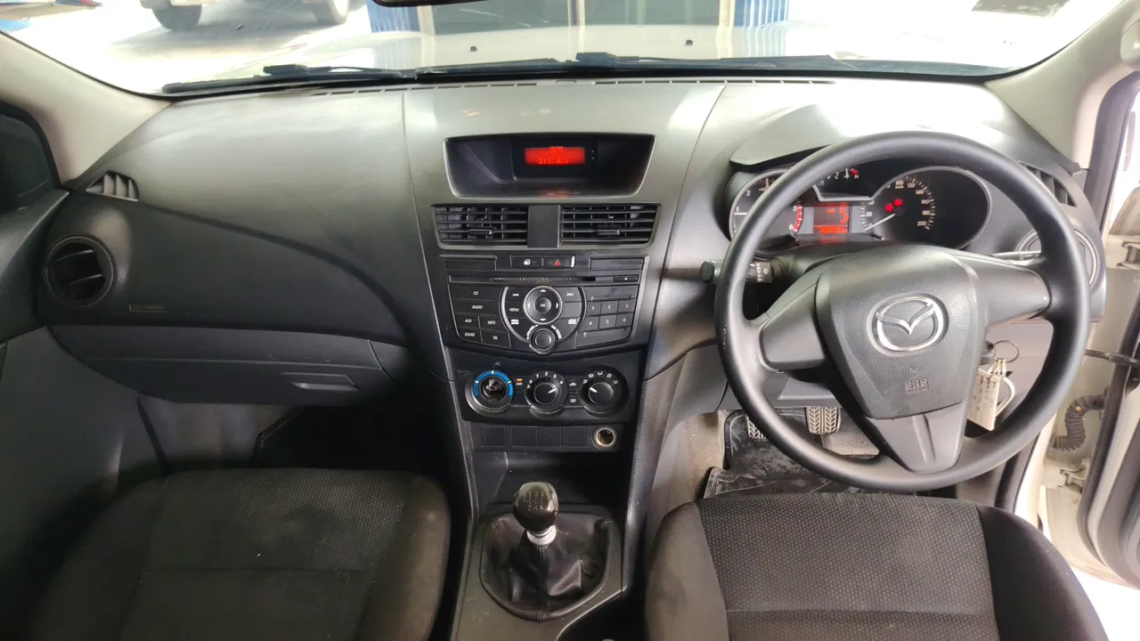 2018 Mazda BT-50 Pro – Exterior