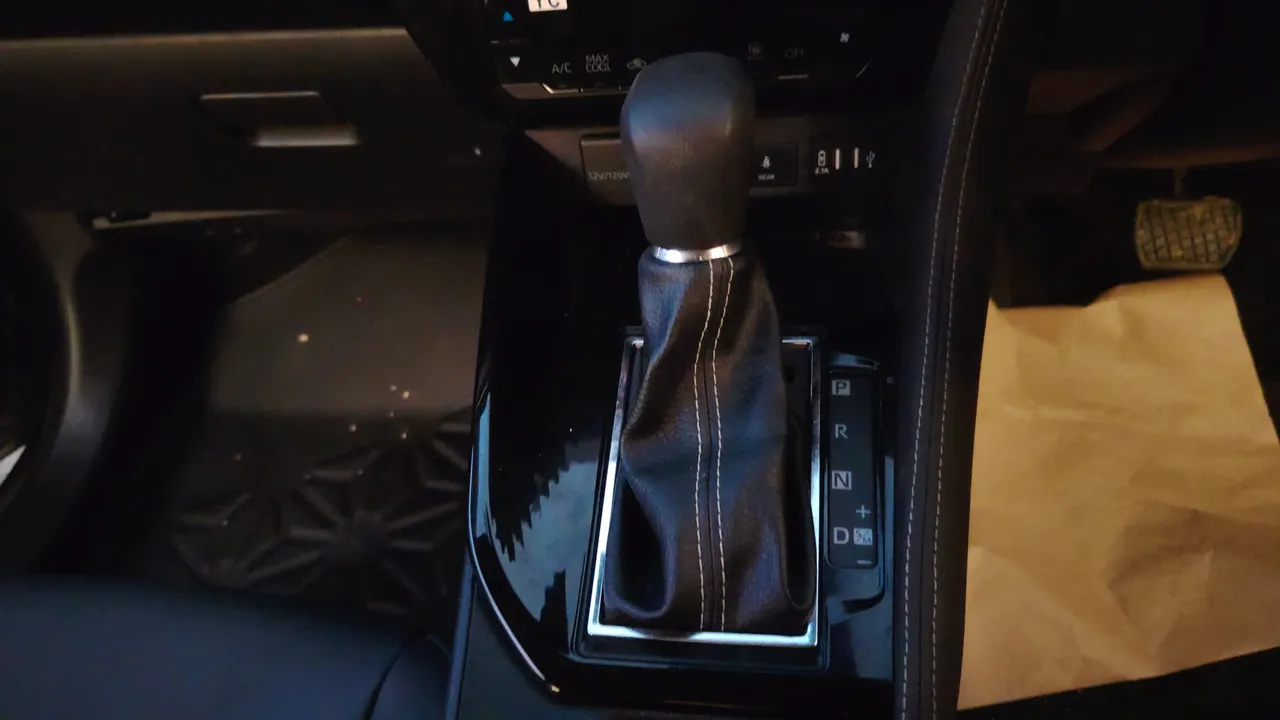2025 Toyota Yaris Ativ – Exterior