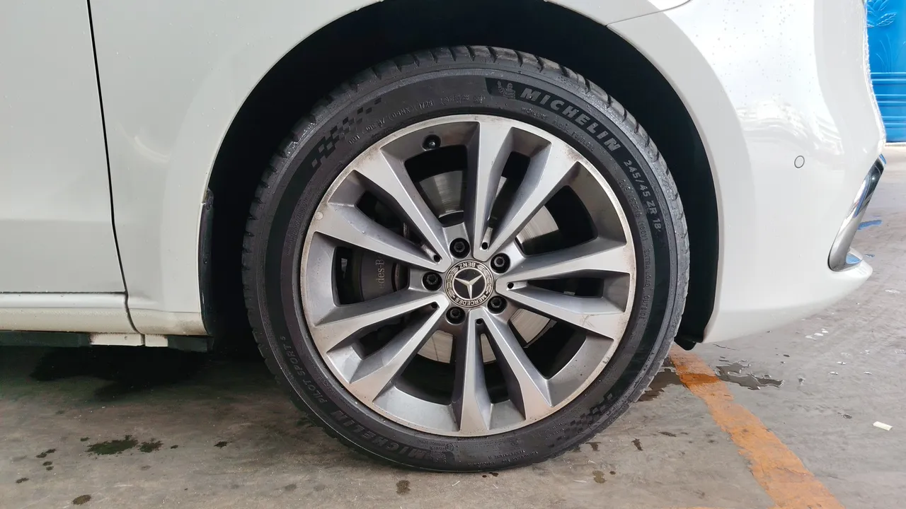 2023 Mercedes-Benz V-Class – Exterior