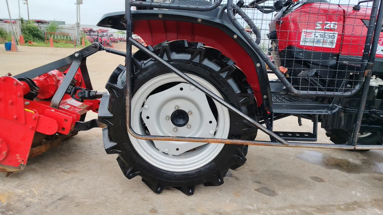 2024 Yanmar SOLIS26-4WD – Exterior