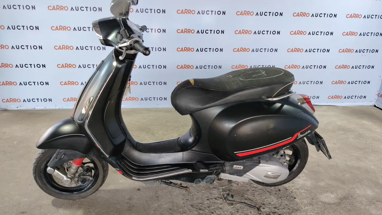 2021 Vespa Sprint – Exterior