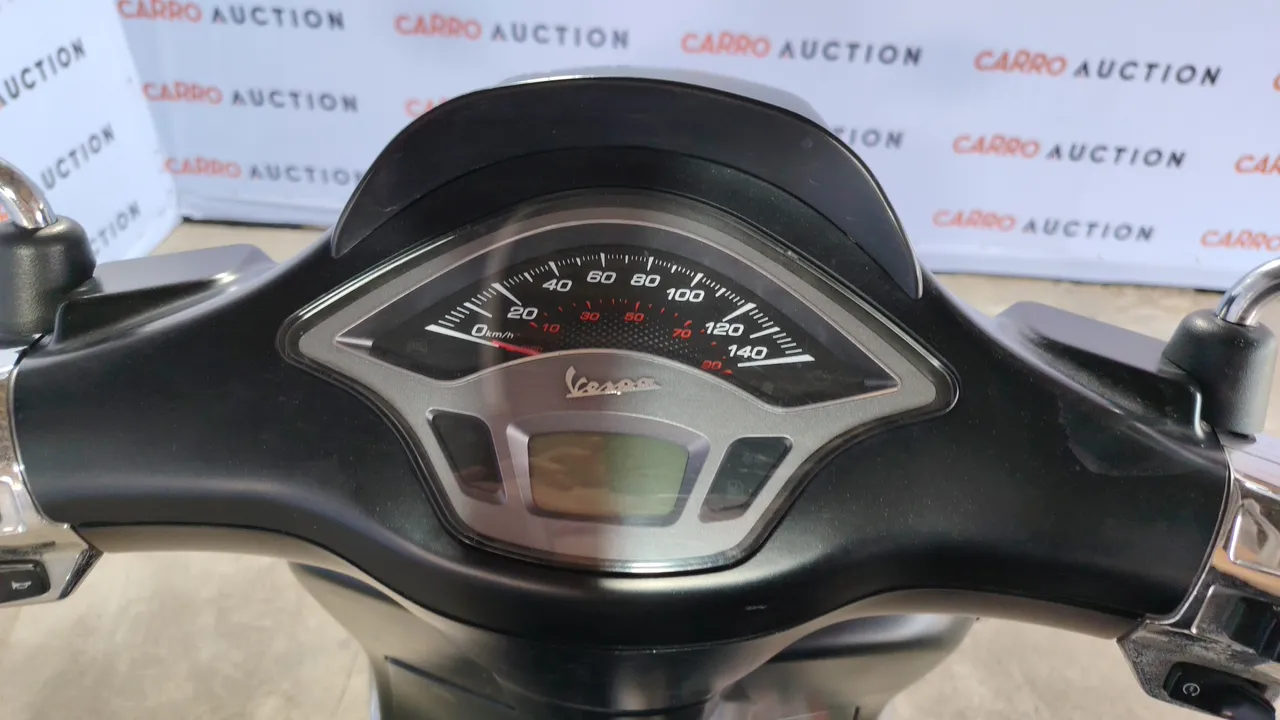 2021 Vespa Sprint – Exterior