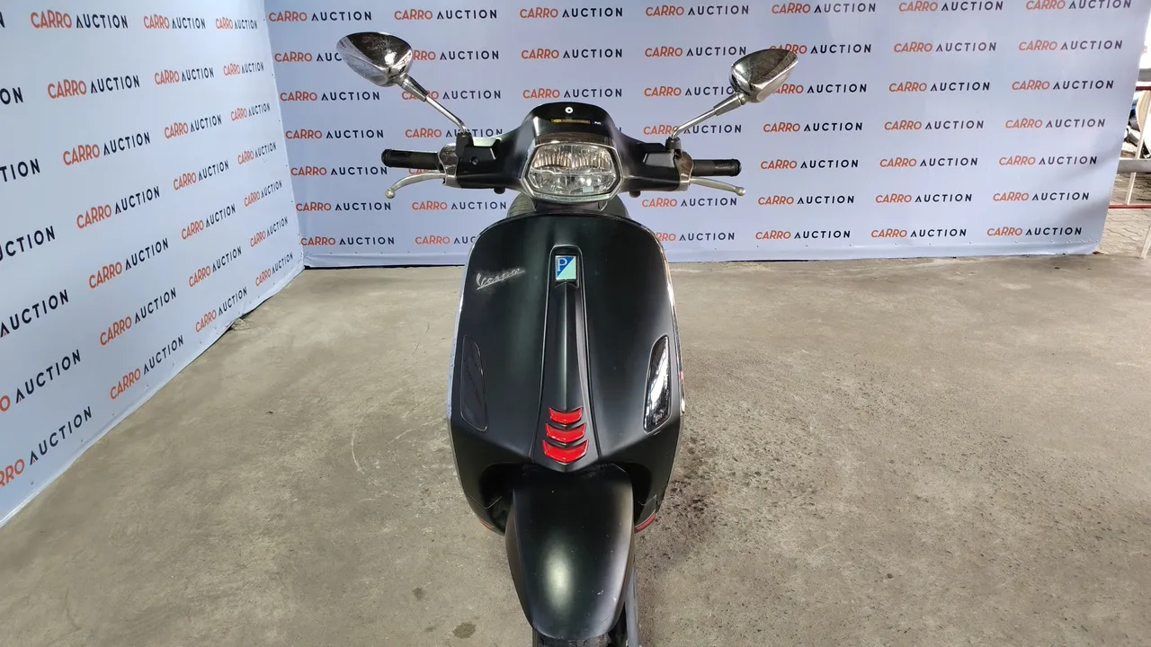 2021 Vespa Sprint – Exterior