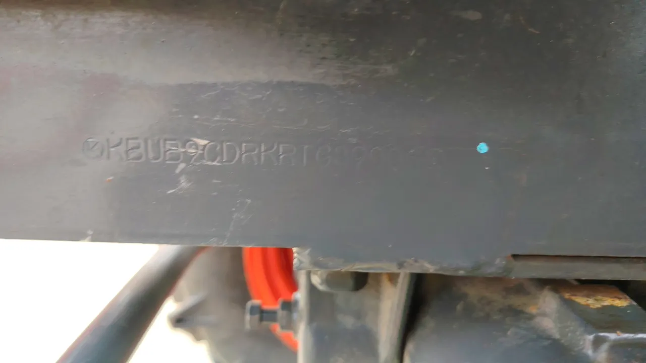 2012 Kubota B2740S-B – Exterior