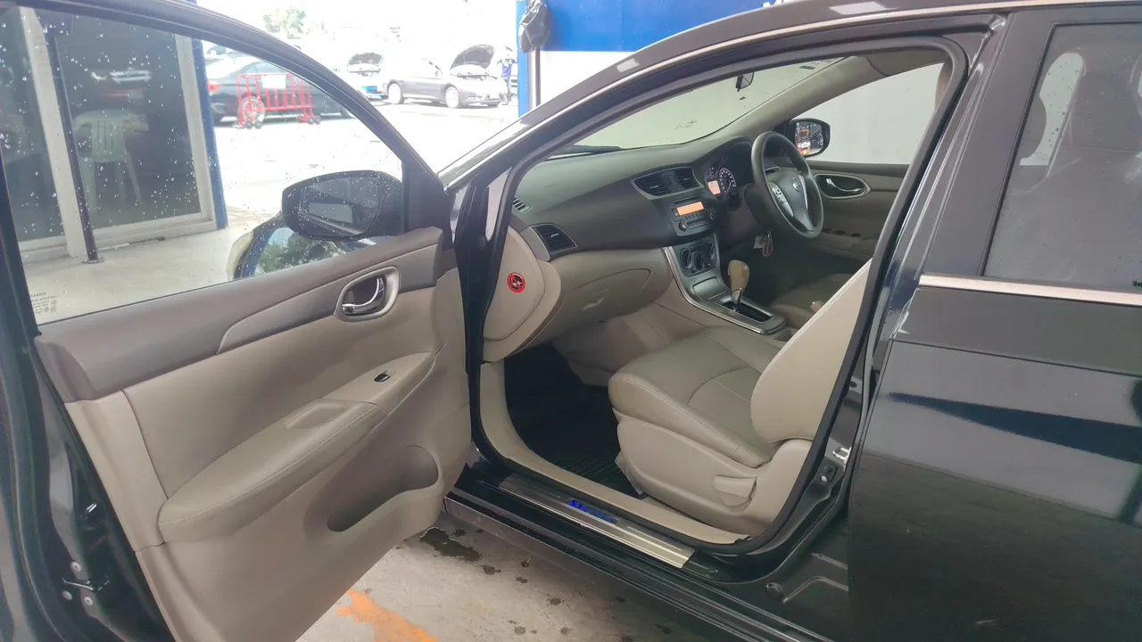 2013 Nissan Sylphy – Front