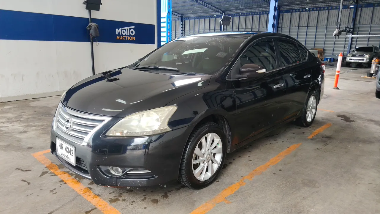 2013 Nissan Sylphy – Front