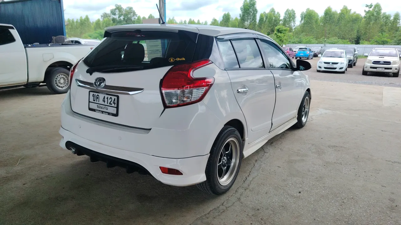 2015 Toyota Yaris – Exterior
