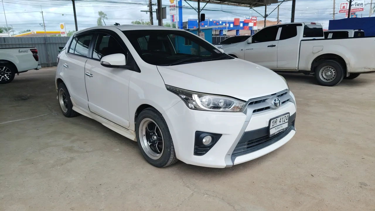 2015 Toyota Yaris – Exterior