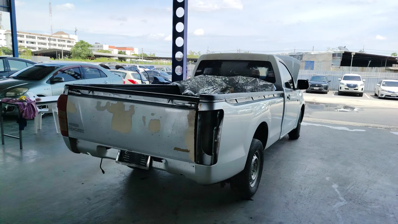 2015 Isuzu D-Max – Exterior