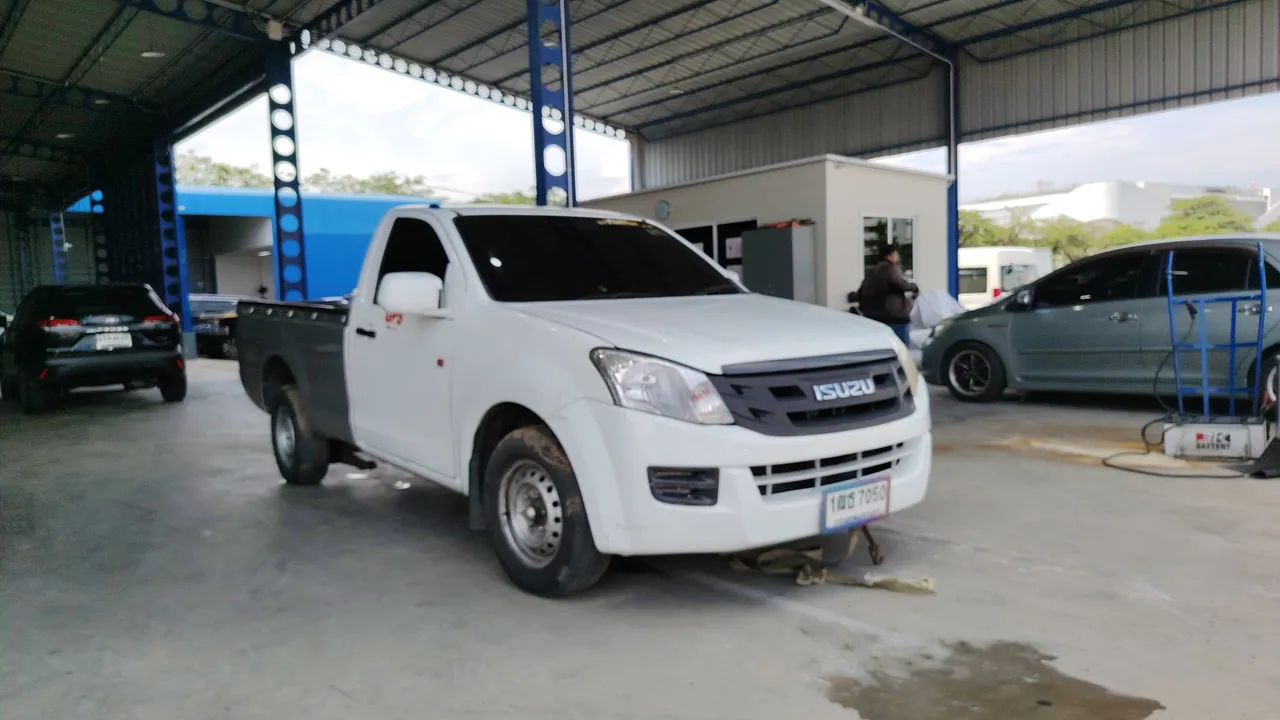 2015 Isuzu D-Max – Exterior
