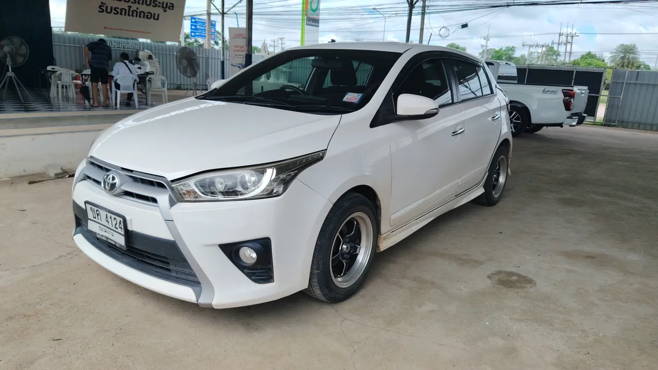 2015 Toyota Yaris – Exterior