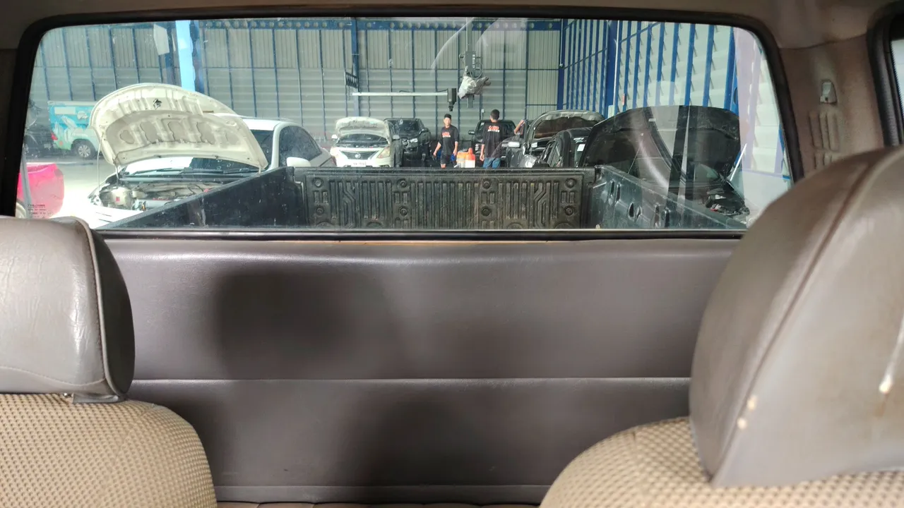 2001 Isuzu Dragon – Exterior