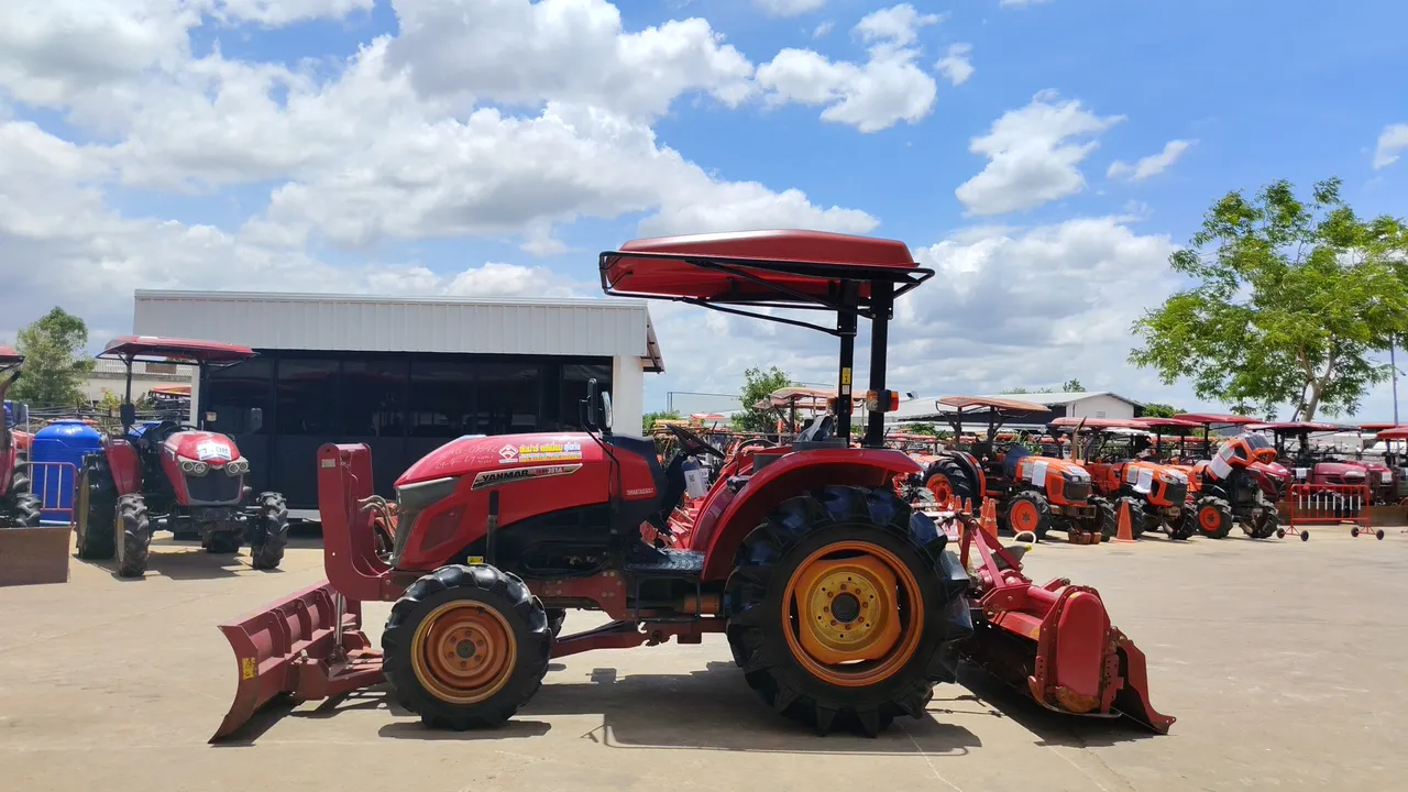 2022 Yanmar YM351A – Exterior
