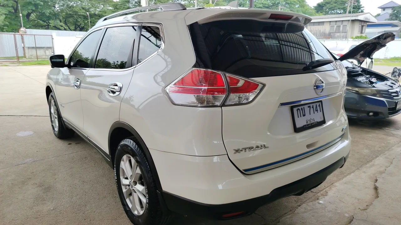 2016 Nissan X-Trail – Back