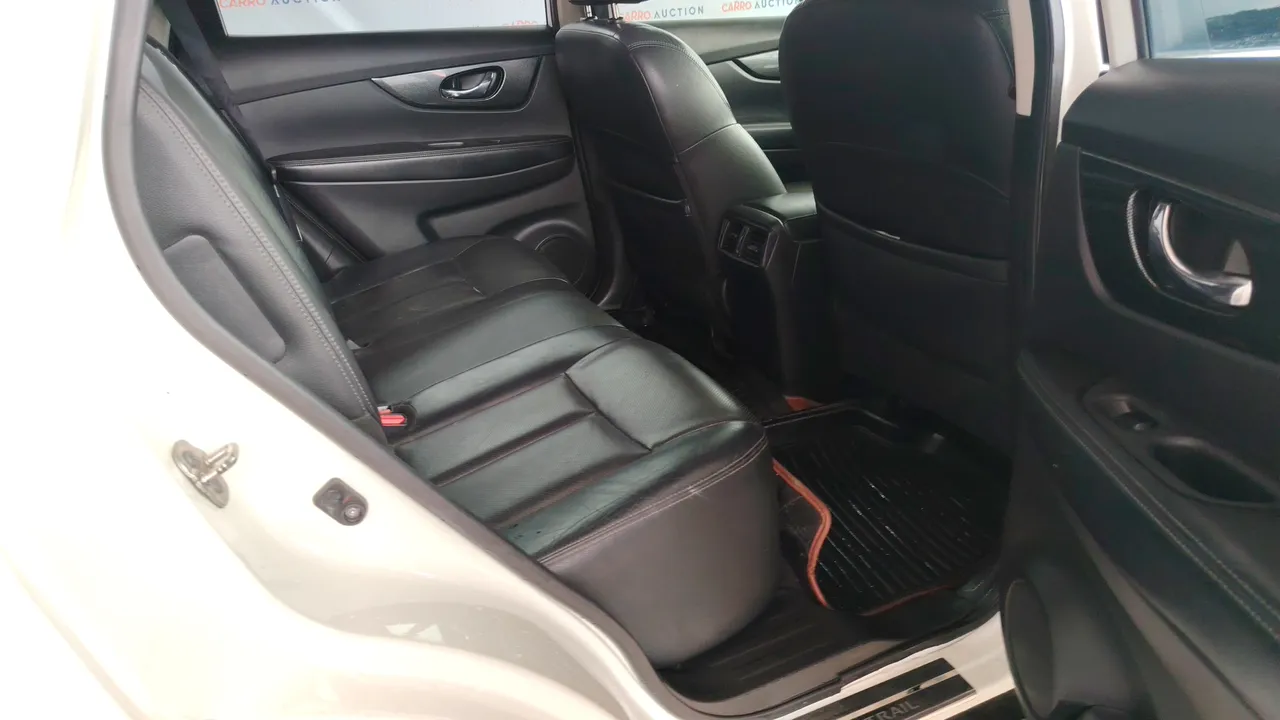 2016 Nissan X-Trail – Back