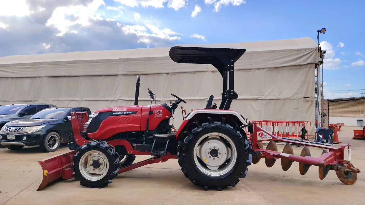 2024 Yanmar SOLIS50 – Exterior
