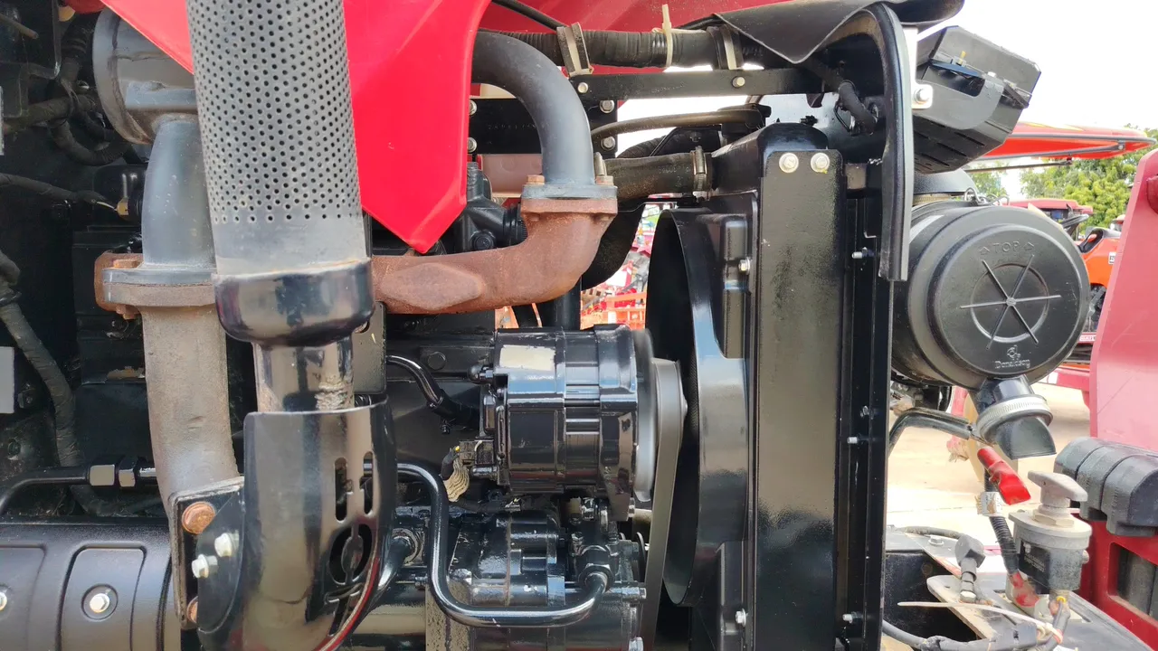 2024 Yanmar SOLIS50 – Exterior