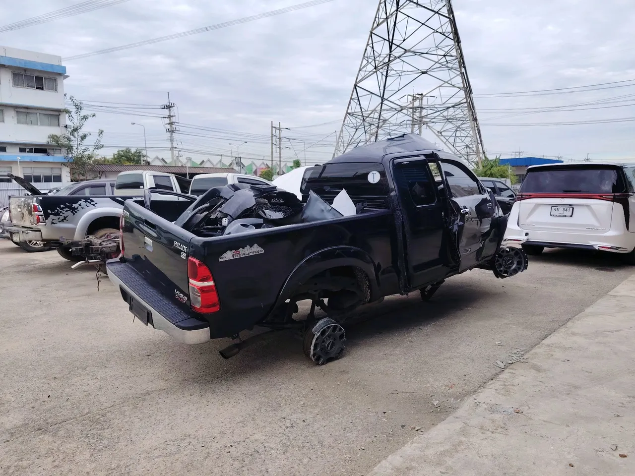 2013 Toyota Hilux Vigo – Exterior