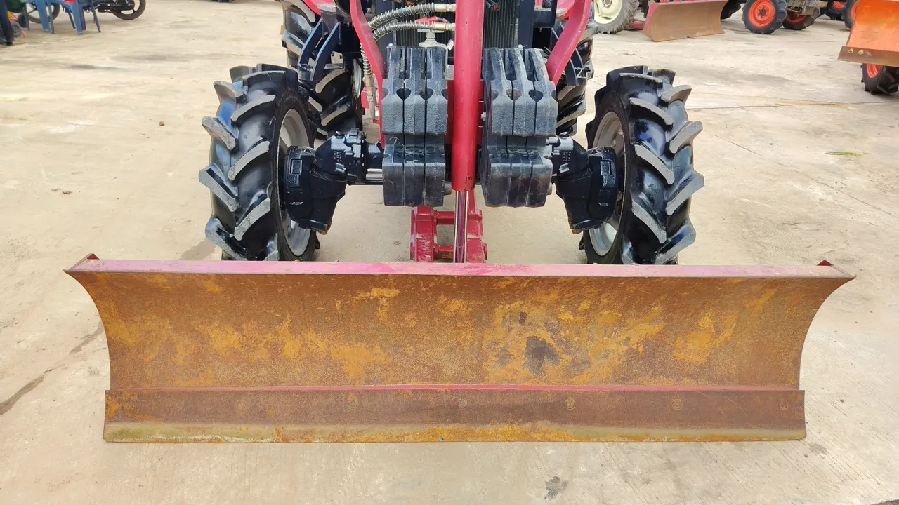 2024 Yanmar SOLIS50 – Exterior
